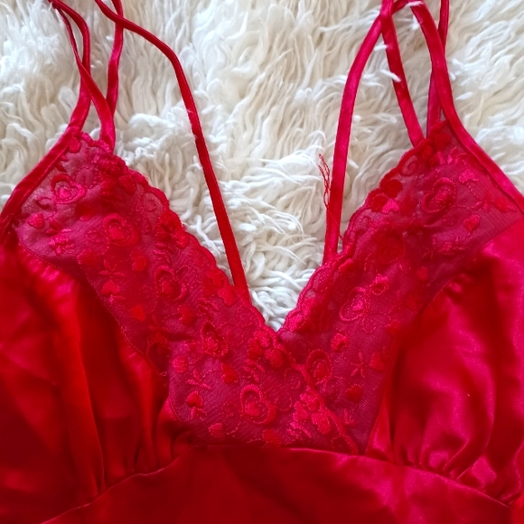 Women's red long slip sz M - Picture 2 of 3